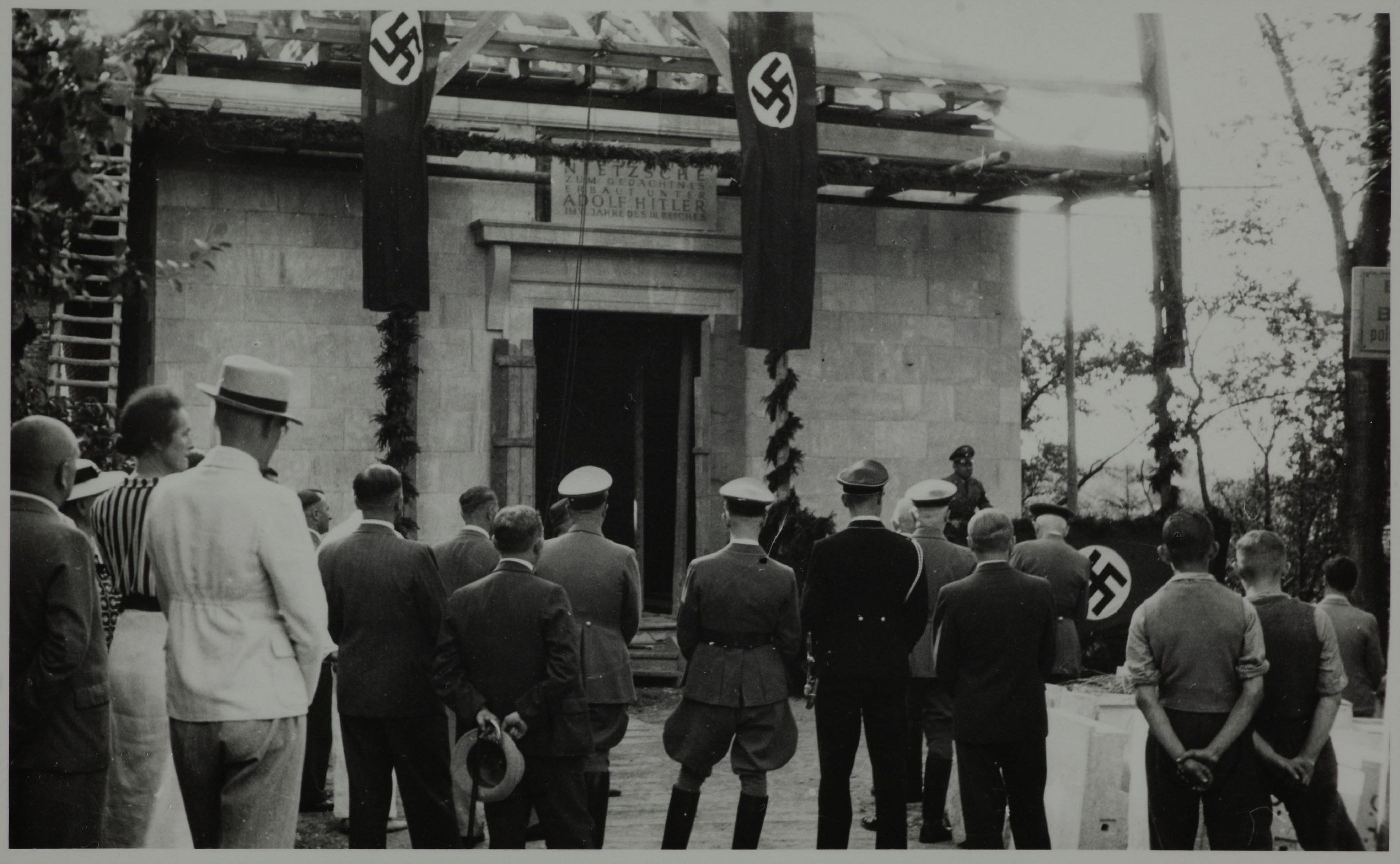 Richtfest für die von Paul  Schultze-Naumburg entworfene „Nietzsche-Gedächtnis-Halle“ in Weimar, 1938