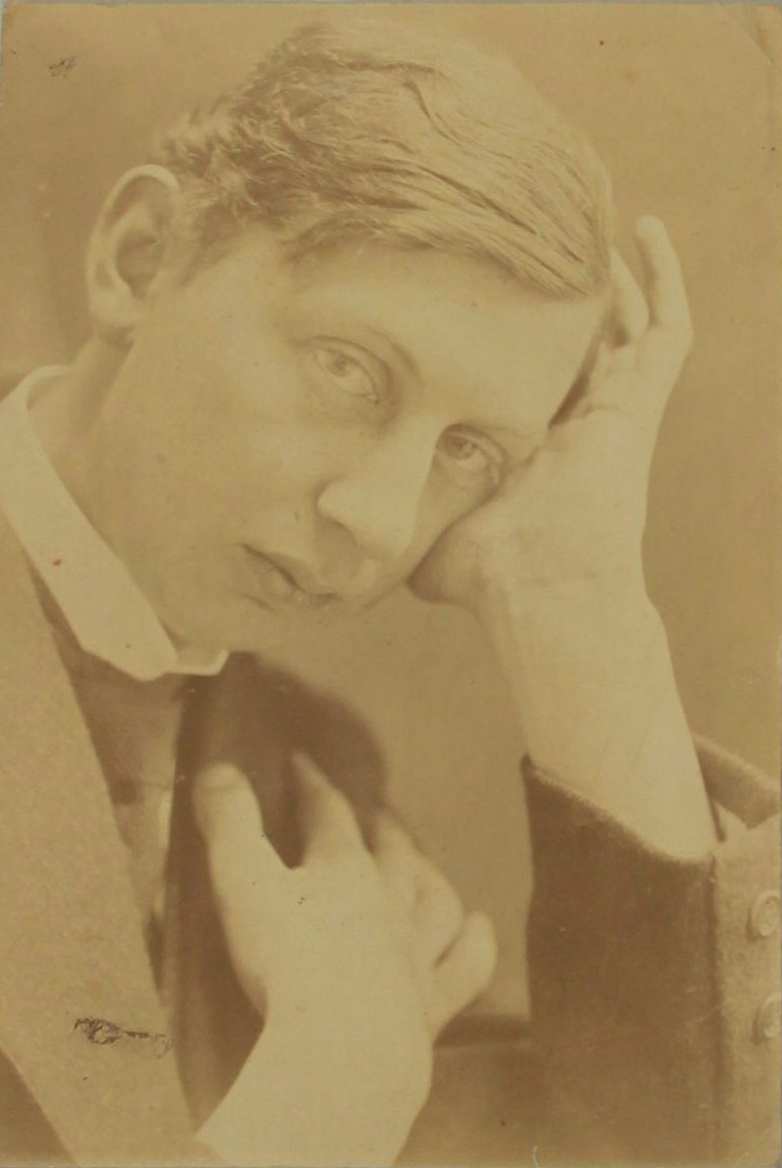 <p>Karl Peter Röhl 1916, Foto: Unbekannt © Karl Peter Röhl Stiftung</p>