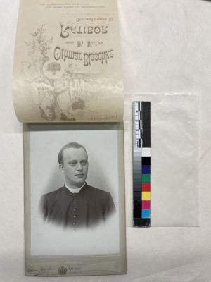 Unter dem Schutzpapier ein Porträt, Kollodiumpapier